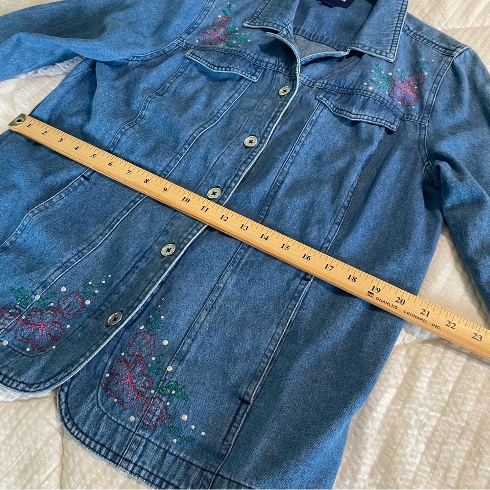 Basic Editions Floral Embroidered Cotton Button Up Denim Jacket Women's Large - Picture 6 of 13
